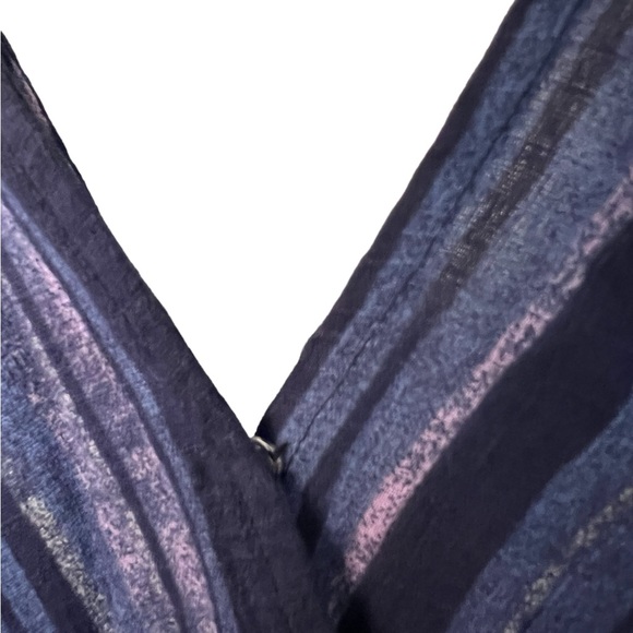 Universal Threads Blue and White Striped Wide Leg Jumpsuit Size Medium - Picture 2 of 12